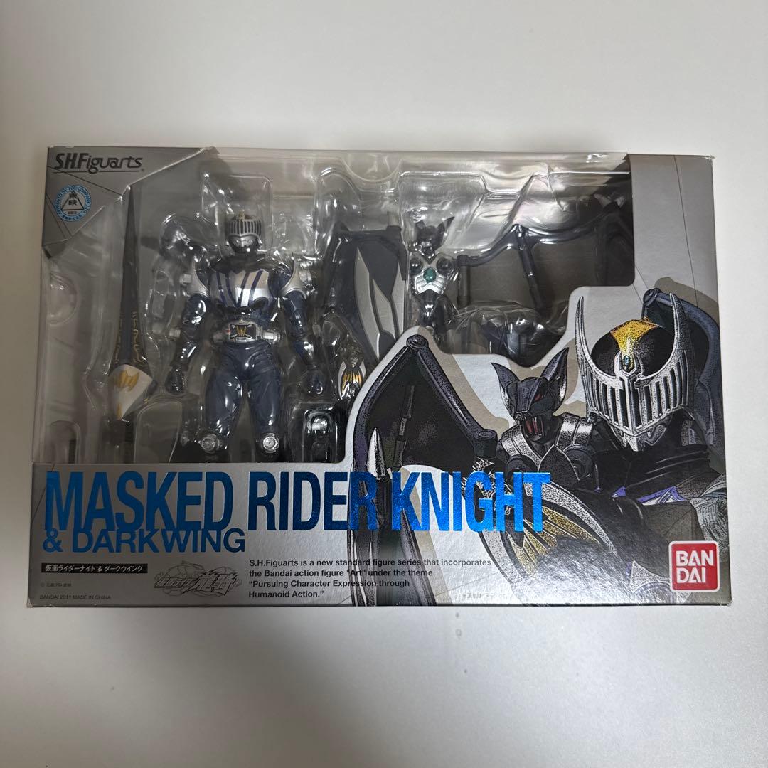 S.Hフィギュアーツ 仮面ライダーナイト＆ダークウイング　未開封