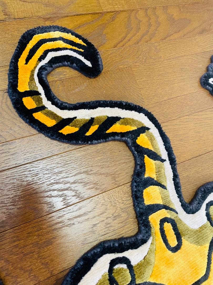 【SALE】高級シルク製 本革 チベタンタイガーラグ L146.5cm 希少