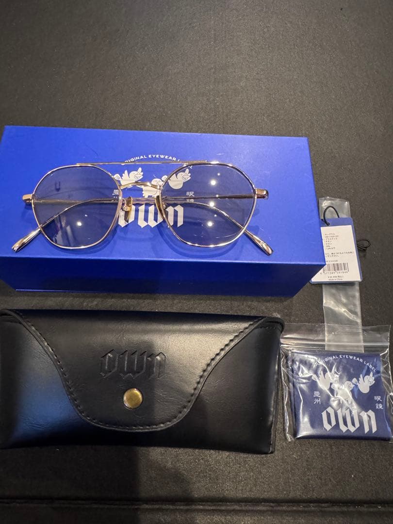 OWN #17　GOLD TITANIUM / LIGHT GREY サングラス