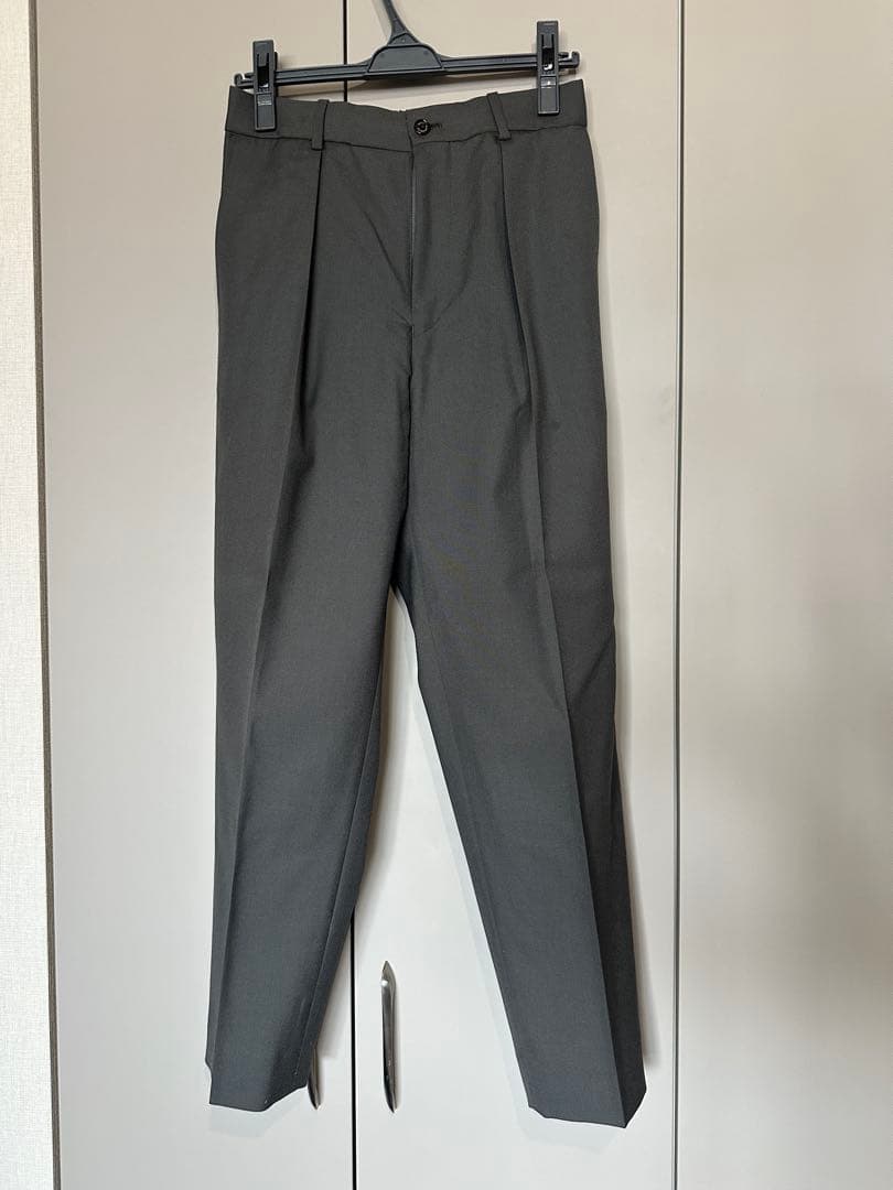 【新品未使用】MARKAWAREグレー スラックス