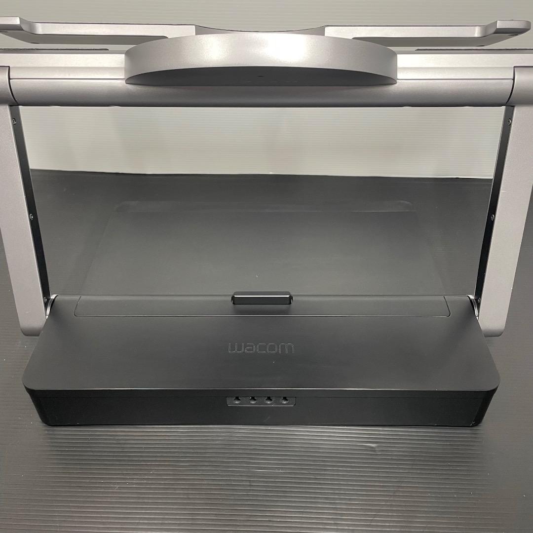Wacom Ergo Stand（Cintiq Pro 24用）