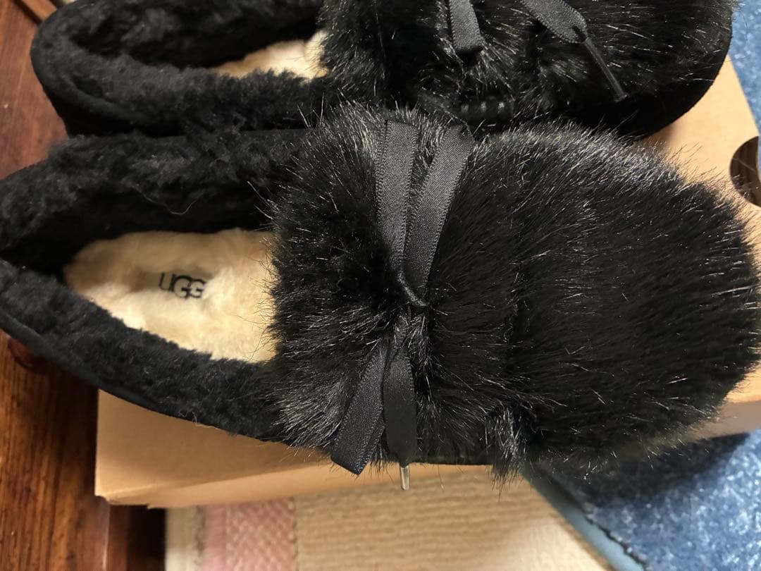 UGG モカシン　ダコタ　アンスレー　シェイン　リボン　ブラック　24㎝
