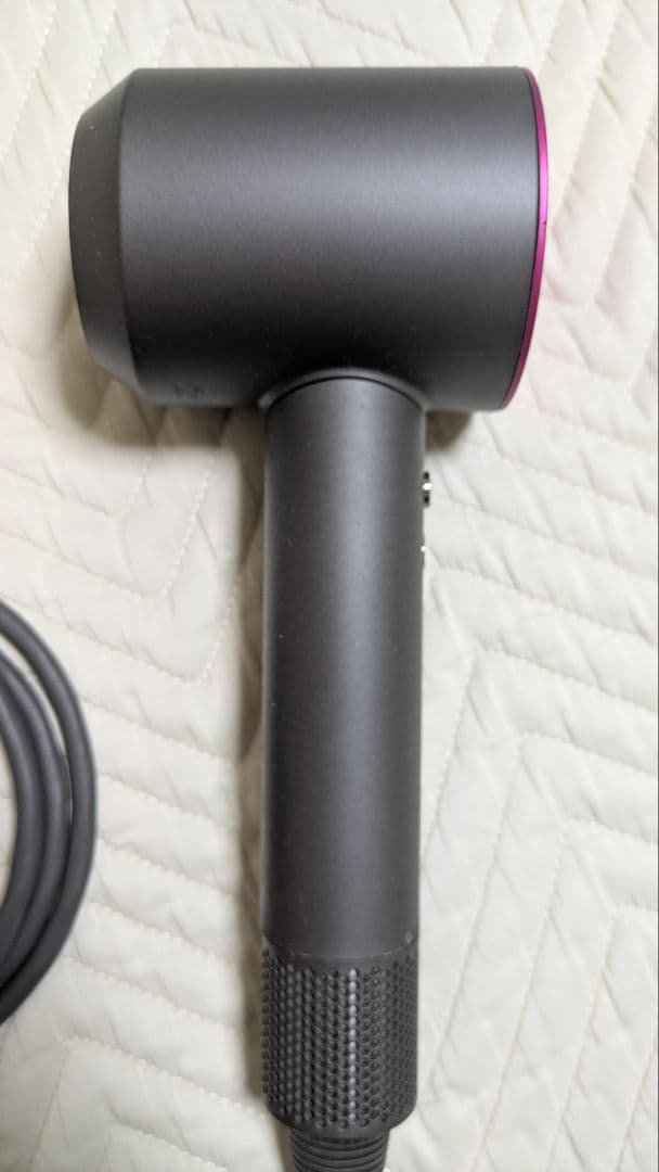 【美品】ダイソンドライヤー Dyson 大風量 レッド
