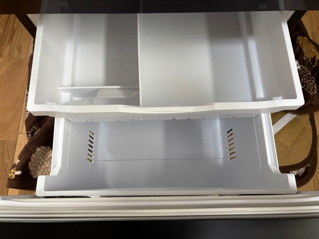 HITACHI R-V32NV 冷蔵庫 315L 黒