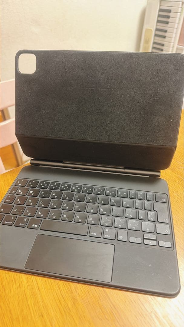 【メロン】中古品 iPad Pro第1世代用 Magic Keyboard