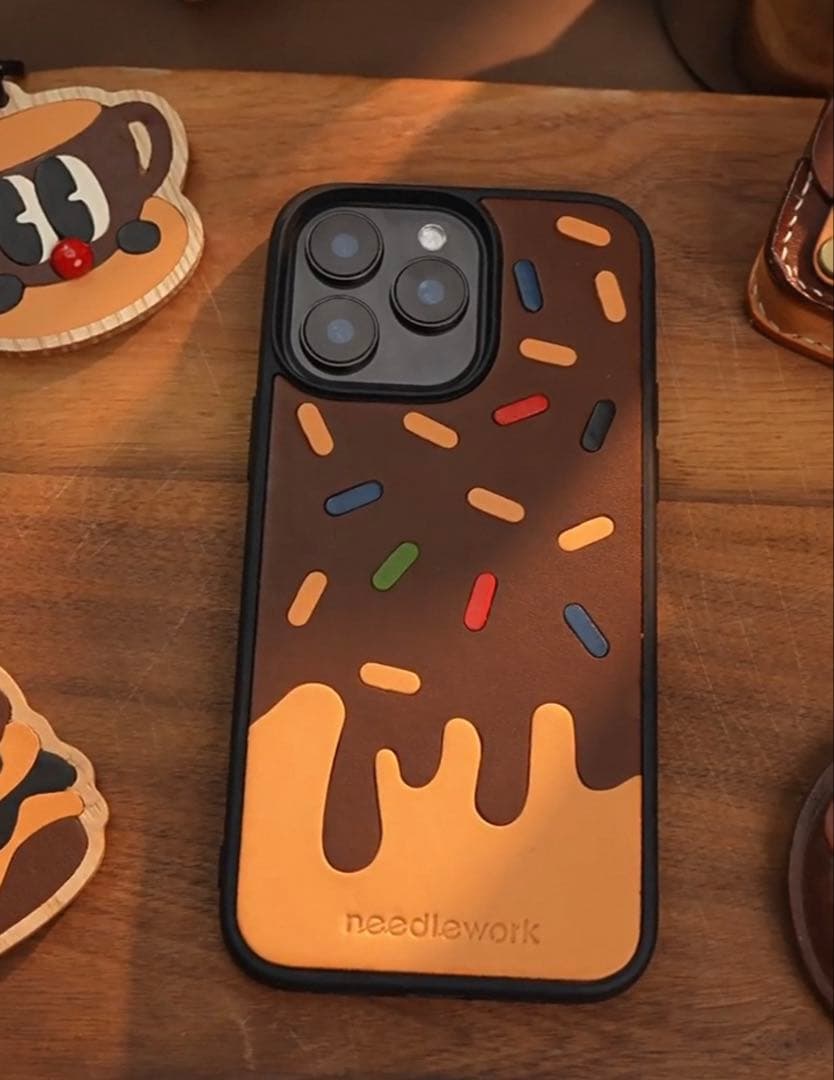 ドーナツデザイン iPhone16ProMaxケースセット　革　新品未使用