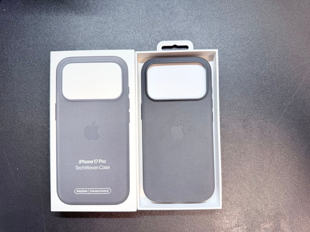 iPhone17pro用Apple純正テックウーブンケース　ブラック