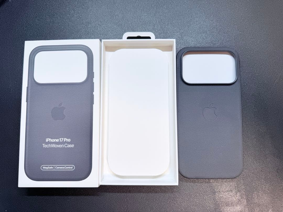 iPhone17pro用Apple純正テックウーブンケース　ブラック