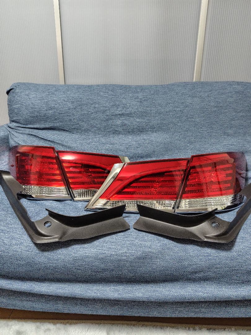 210系　クラウン　ロイヤルテール