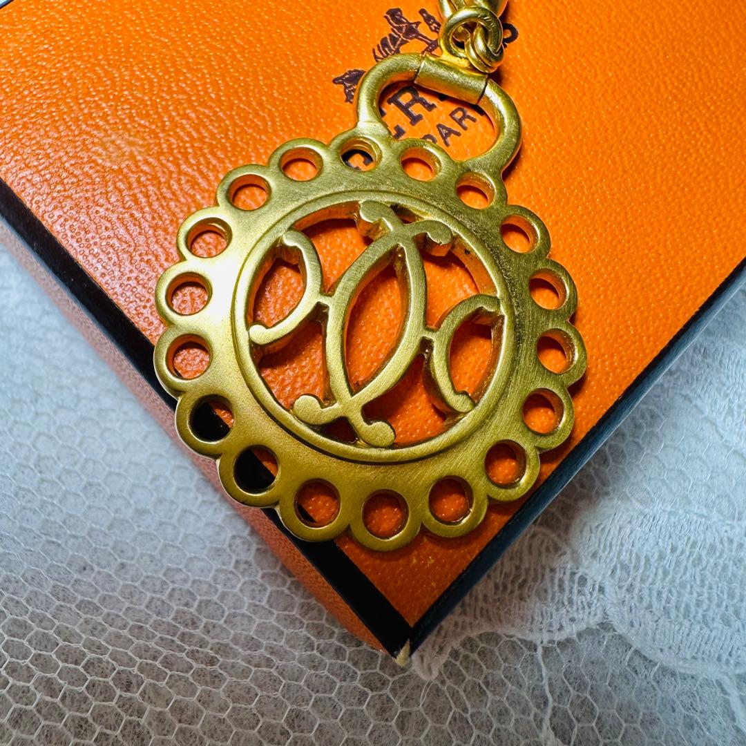 エルメス　ハバ　ペンダントトップBoucle Fantaisie アクセサリー