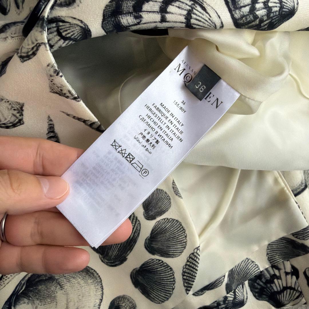 定価454,000円ALEXANDER McQUEEN 総柄テーラードジャケット