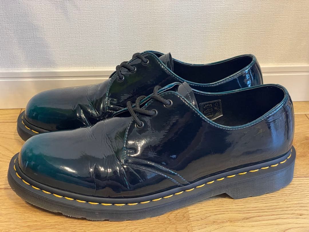 【イギリス購入品】ドクターマーチン ビーガン1461 UK11エナメル　グリーン