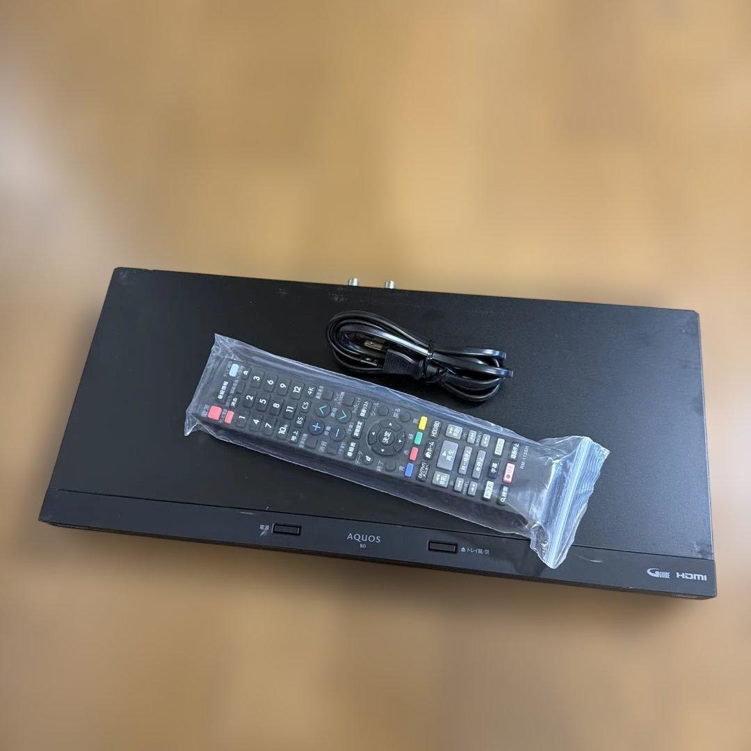 動作品　2B-C20CW1 シャープ　BDレコーダー