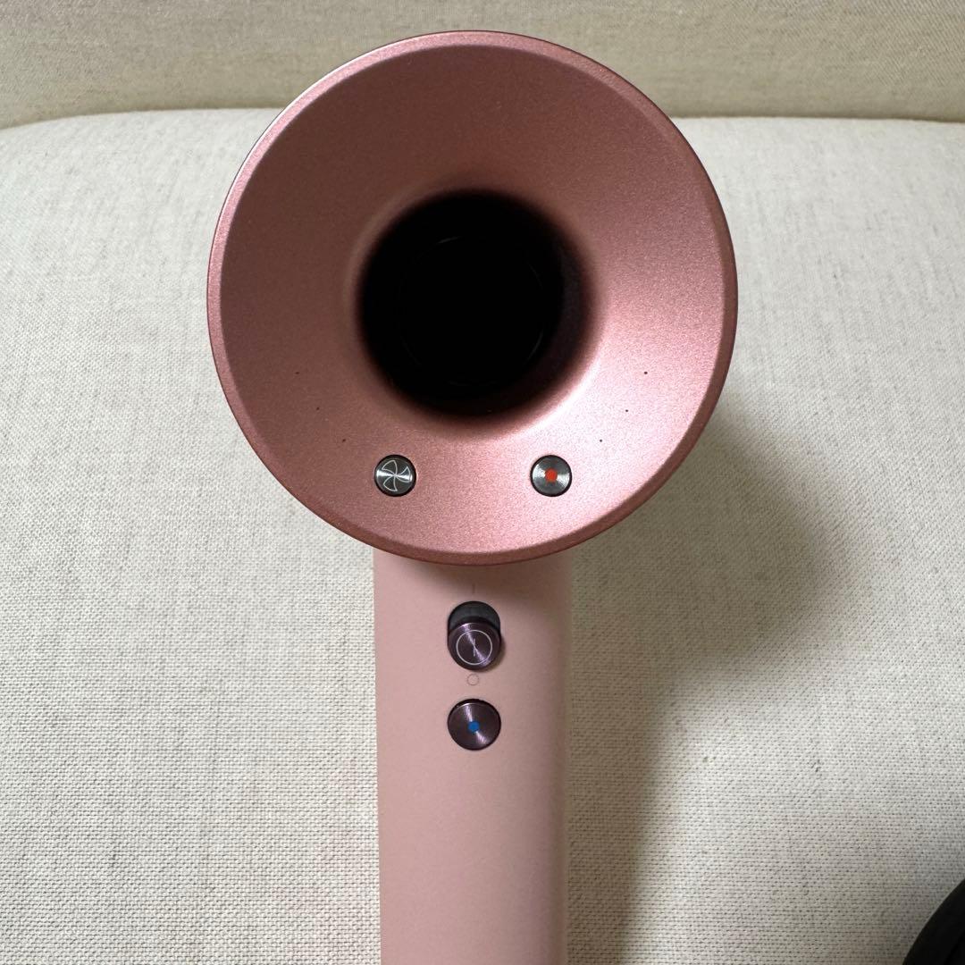 ダイソン スーパーソニック ヘアドライヤー　限定色　さくらロゼゴールド