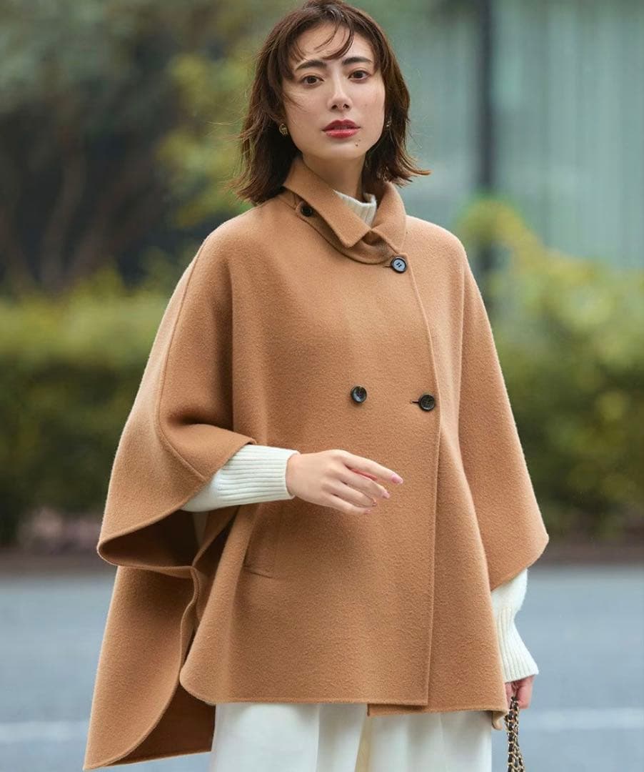 23区 見上愛さん着用 ウールライトリバー ポンチョシルエット コート