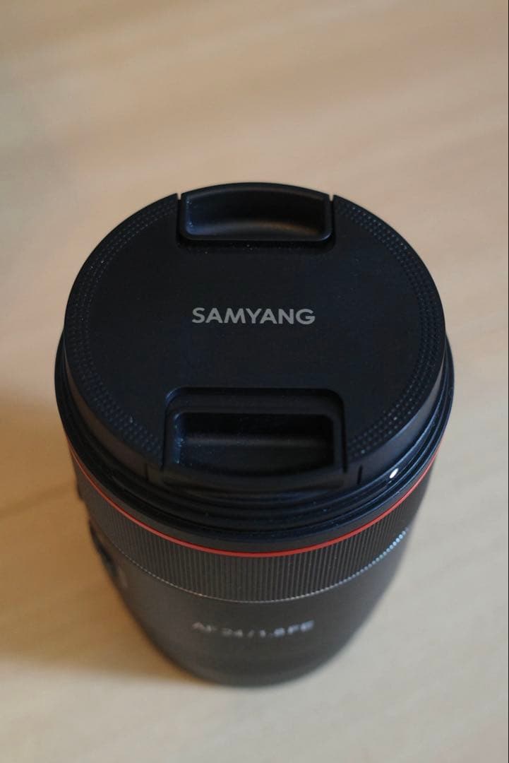 [値下げ中]SAMYANG AF24mm f1.8 メンズケースレンズフード付き