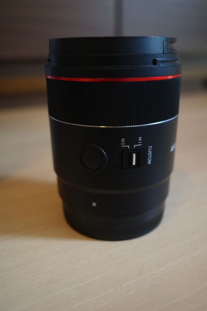 [値下げ中]SAMYANG AF24mm f1.8 メンズケースレンズフード付き