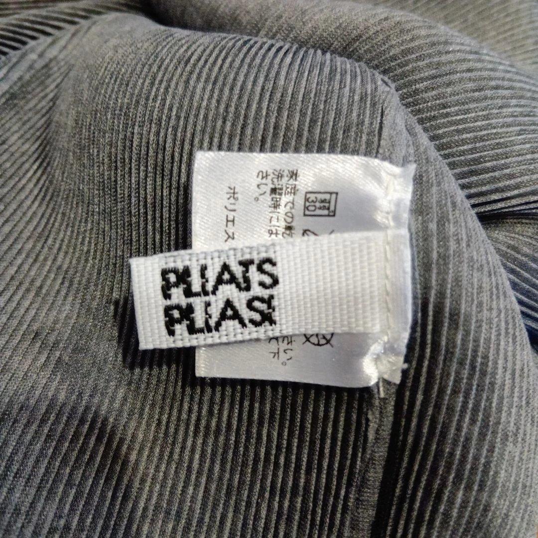 PLEATS PLEASE ISSEY MIYAKE 半袖（サイズ3）
