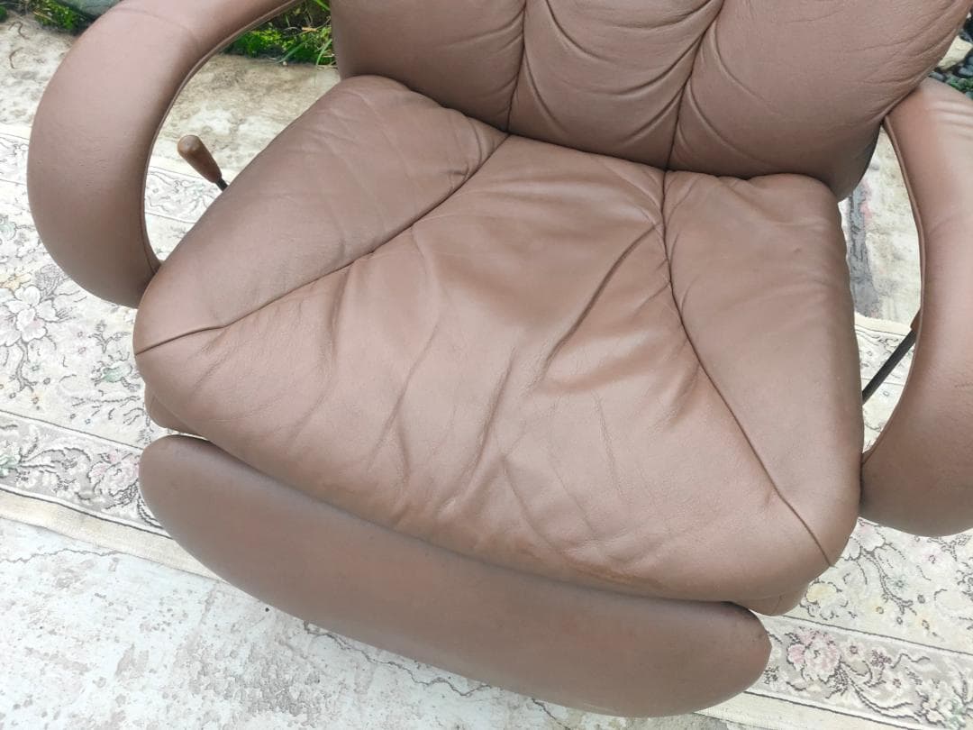 (至福の時) カリモク☆ampio☆本革リクライナーPチェア（35.8万)