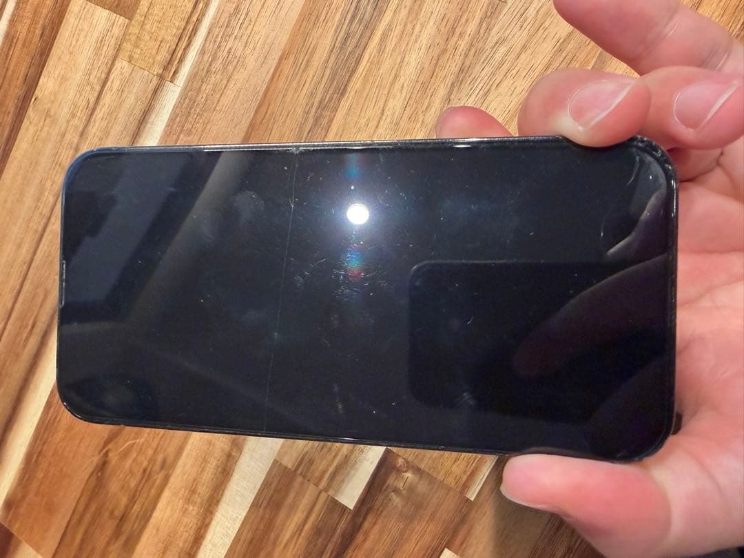 iPhone13pro ブラック 画面・背面ひびあり