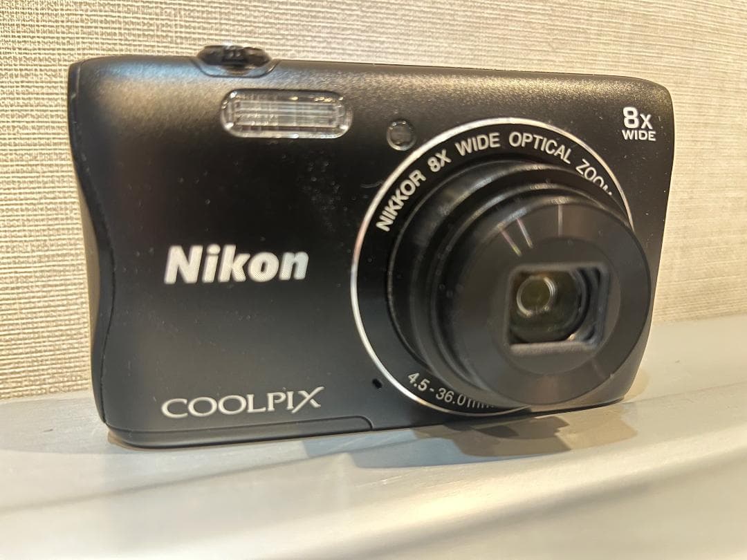 Nikon COOLPIX デジタルカメラ S3700 純正品付き ジャンク
