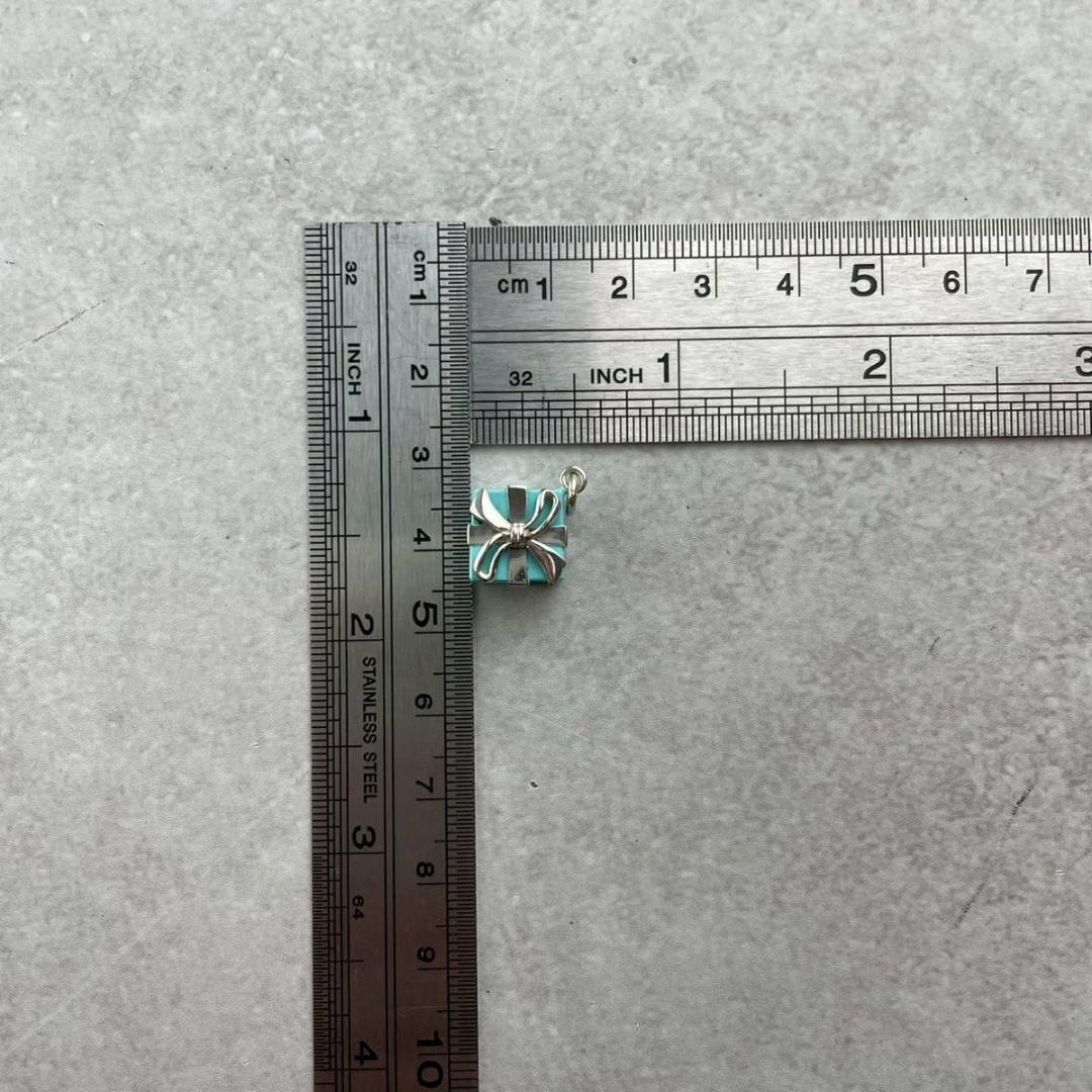 ティファニー プレゼント ボックス ブルー エナメル ペンダント YK7fe