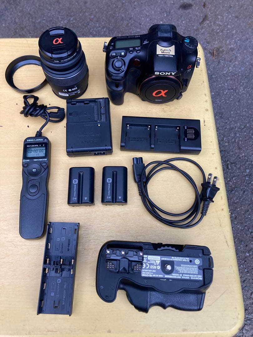 SONY α77 デジタル一眼レフカメラ 本体とレンズその他セット