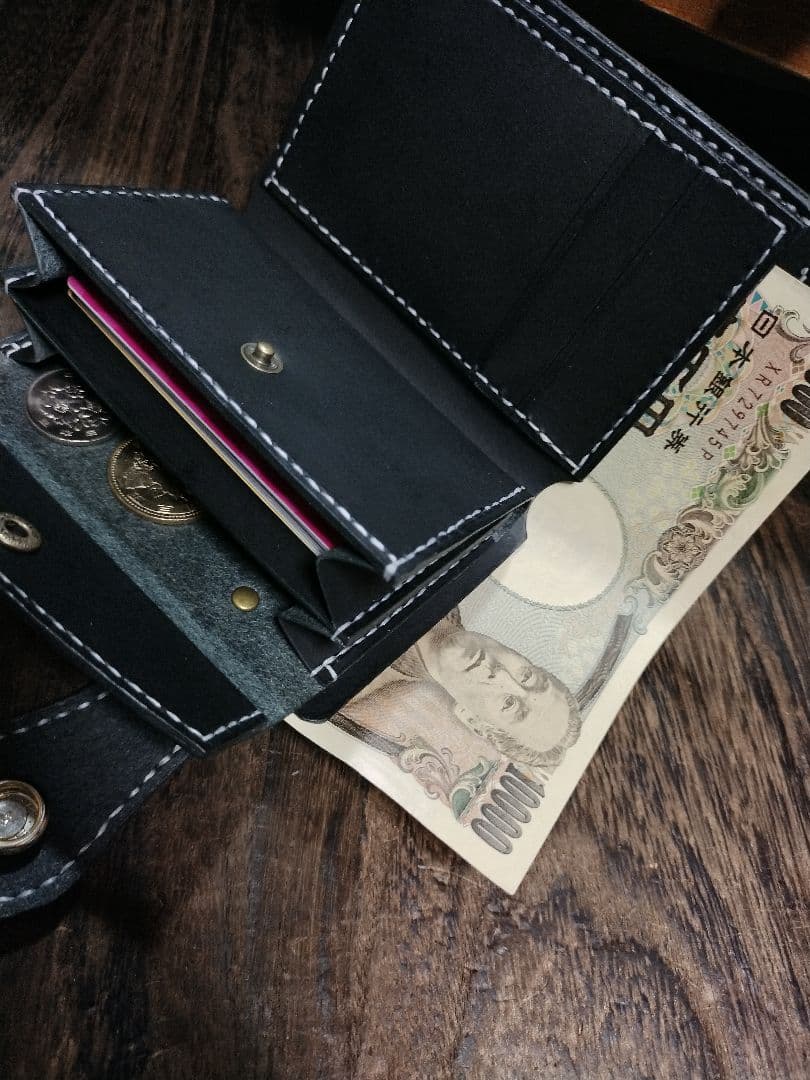 ブラック☆MiddleLeatherWalletミドルウォレット✮フラップ全縫い
