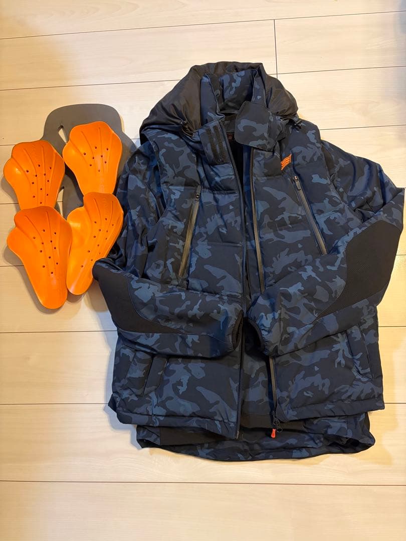 はま　HYOD 迷彩柄 フード付きジャケット Lサイズ　美品