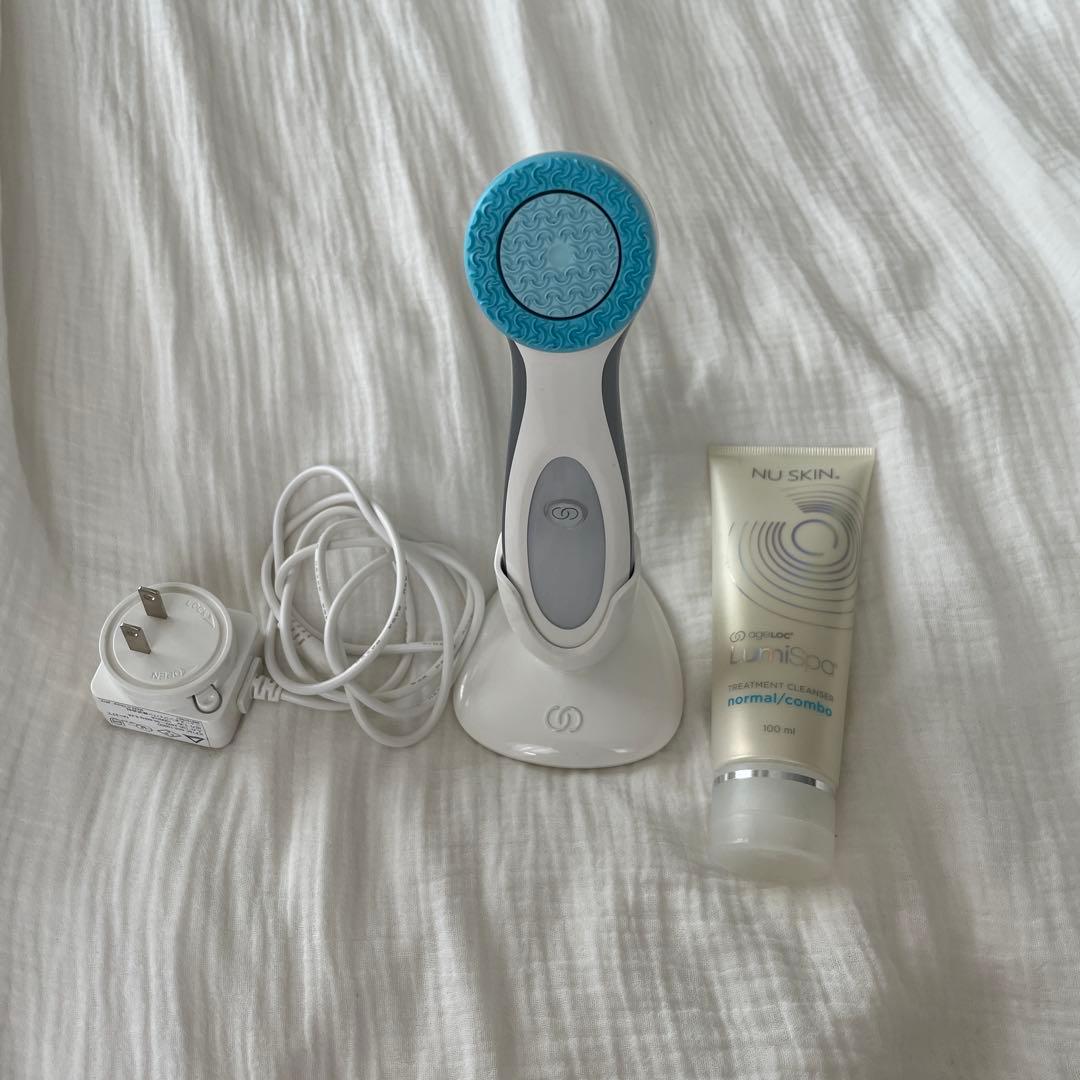 NU SKIN 洗顔ブラシ 充電器・洗顔クリーム付き　ルミスパ
