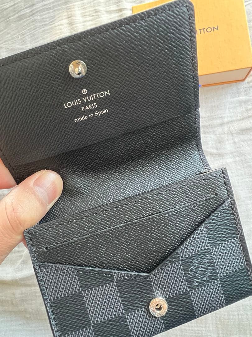 ルイヴィトン ダミエグラフィット名刺入れ 美品M63338