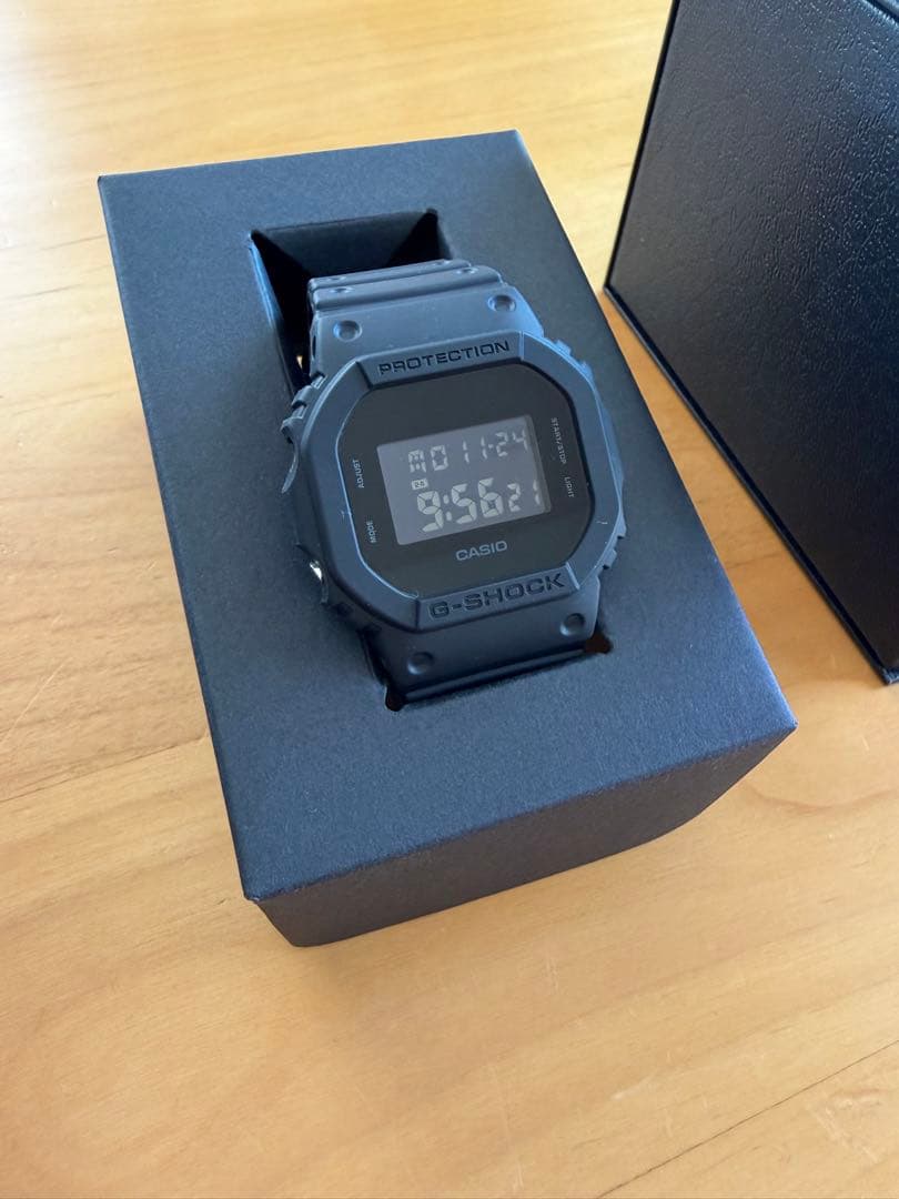 G-SHOCK デジタル腕時計 DW-5600UBB