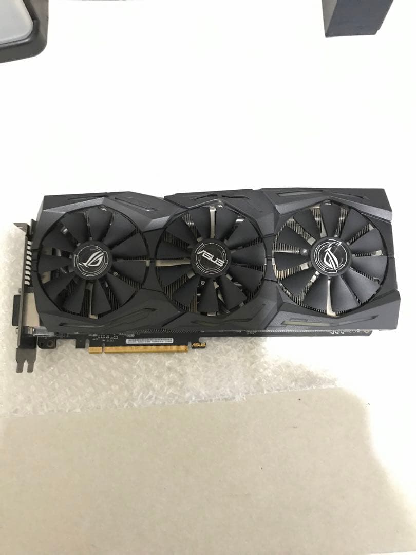 グラフィックボード・グラボ・ビデオカード ASUS ROG STRIX GTX1070 (1)