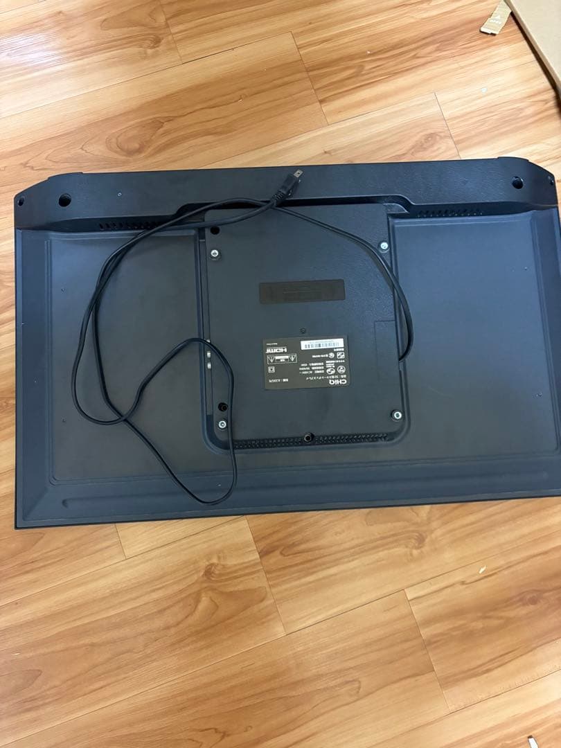 2023年製　32インチ スマートテレビ androidtv CHIQ