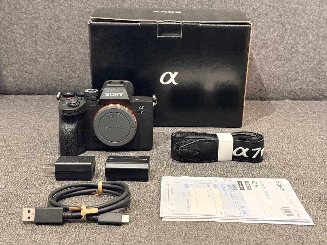 【美品】ソニー α7 IV ボディ [ILCE-7M4]バッテリー等付属品すべて