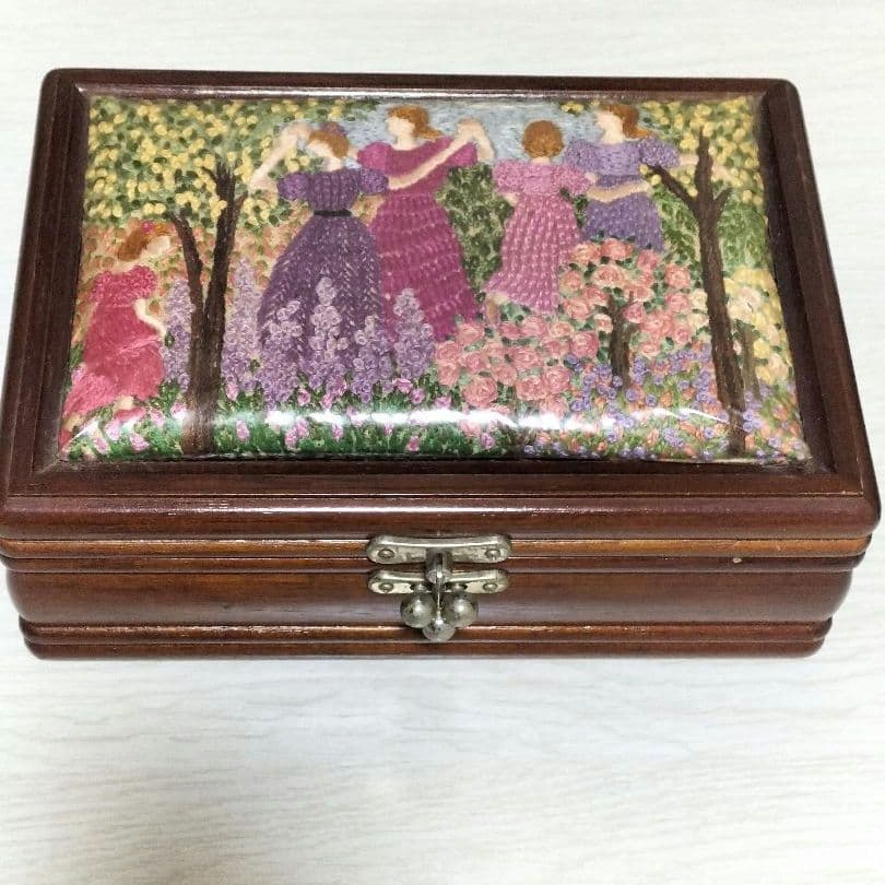 刺繍　アクセサリー木製ボックス 2個