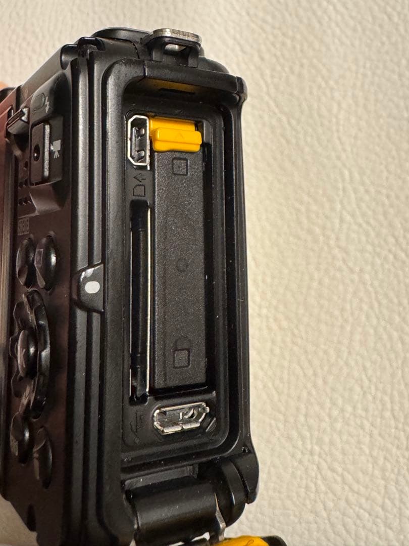 デジタルカメラ Nikon COOLPIX W300 YELLOW