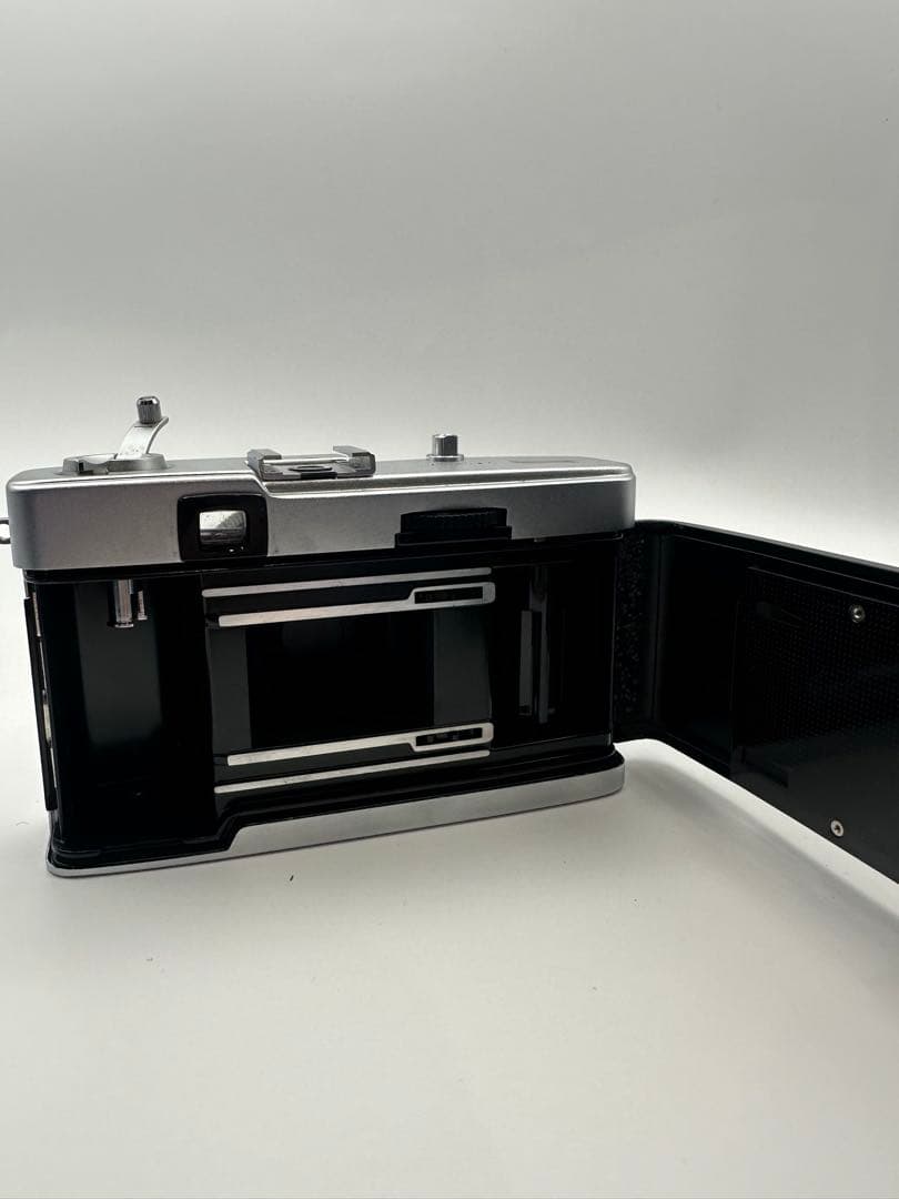 OLYMPUS TRIP 35 コンパクトフィルムカメラ【ジャンク】