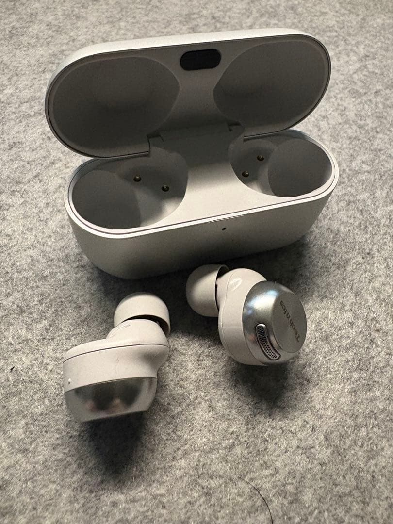 【コメ】テクニクス　EAH-AZ100-S シルバー　(おまけケース付)