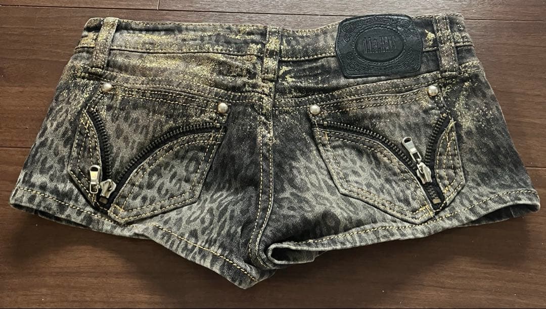 d.i.a. ヒョウ柄 デニム ショートパンツ