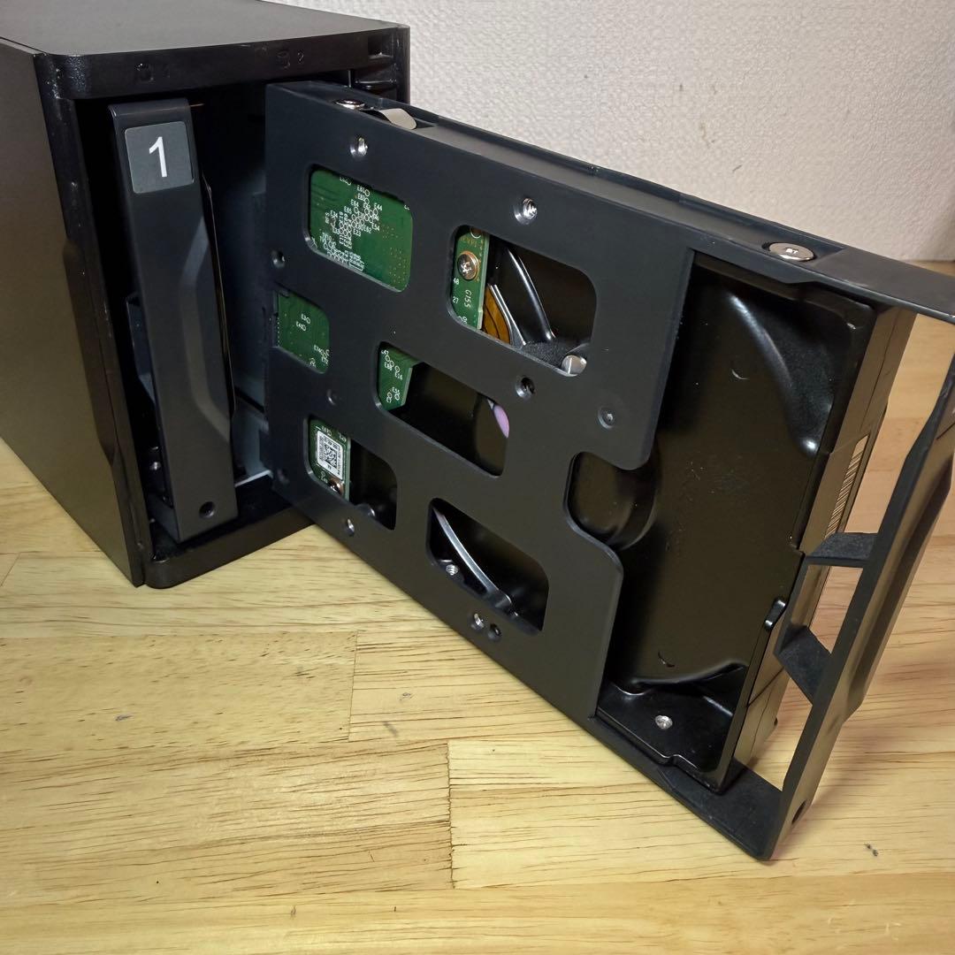 リンクステーション　RAID機能対応　ネットワーク対応HDD 4TB