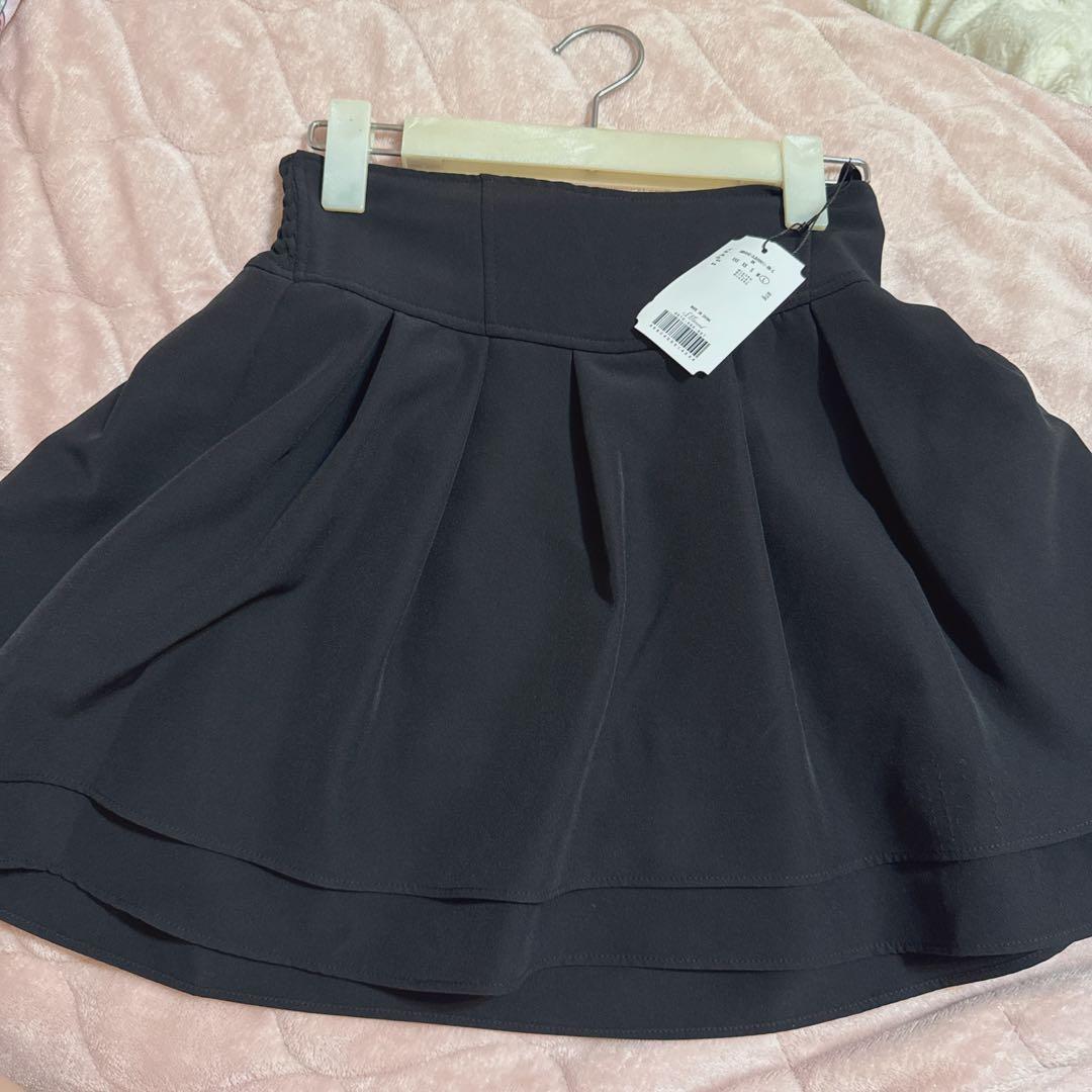 【新品未使用 】殿堂入り!!美脚になれるスカート♡（インナーパンツ付） Lサイズ