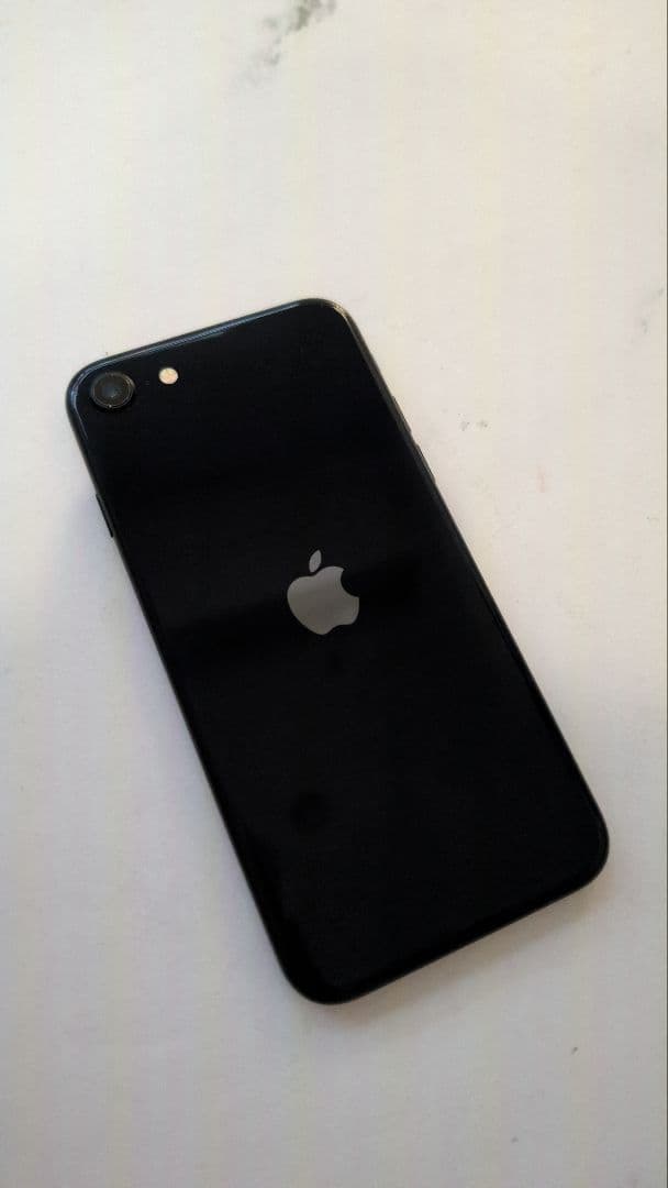 iPhone SE (第3世代) 64GBミッドナイト SIMフリー