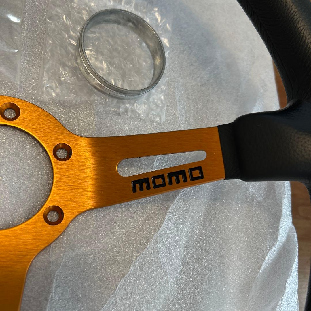 momo DRIFTING ステアリング 本体　超美品