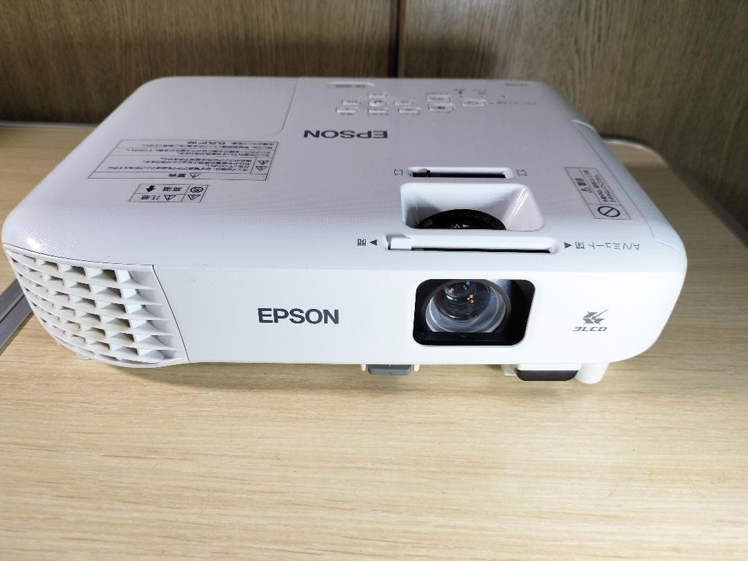EPSEPSON EB-W05 プロジェクター 本体 動作良好