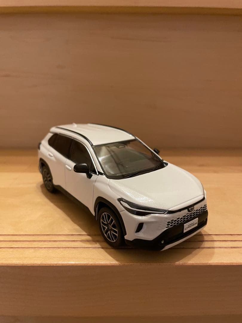 トヨタ　新型カローラクロス　カラーサンプル非売品