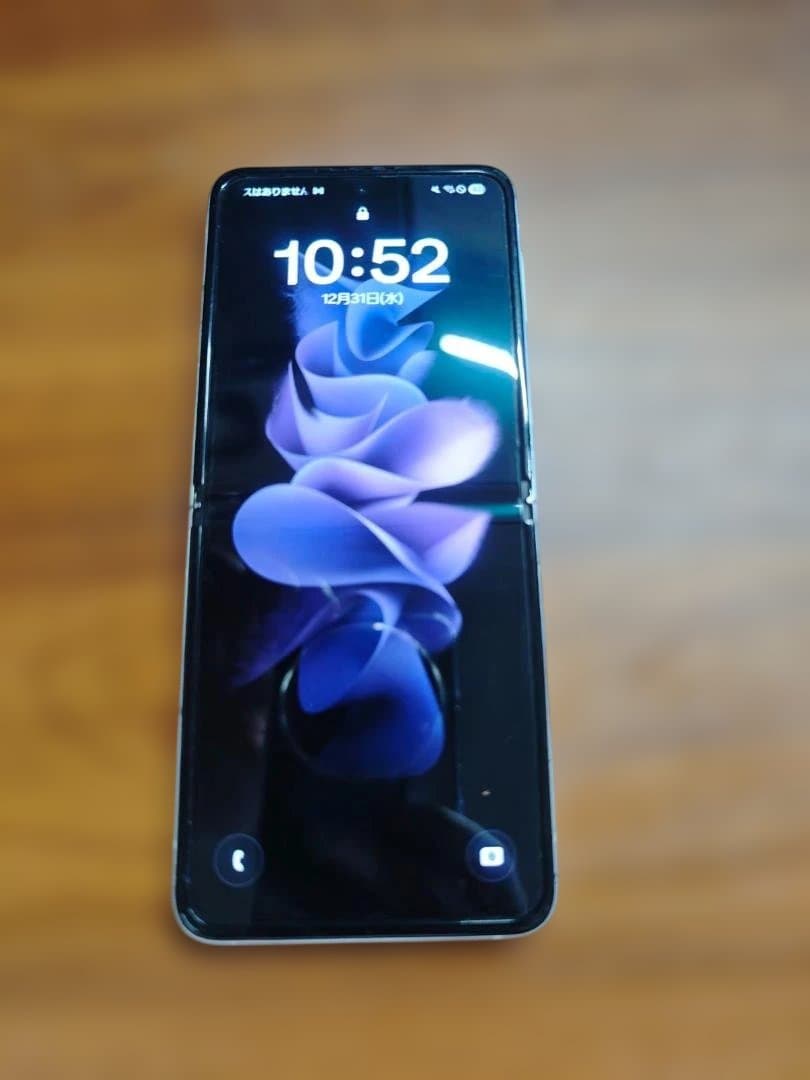 【中古】Samsung Galaxy Z Flip 3 本体