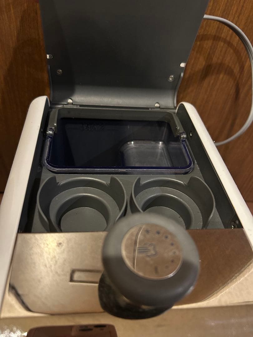 デロンギ　エスプレッソマシン