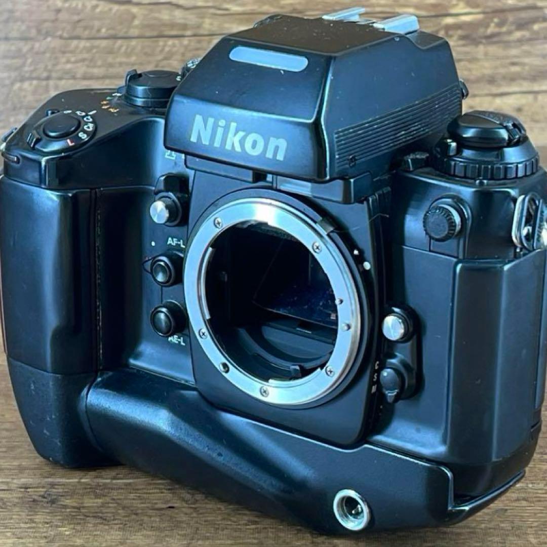 Nikon ニコン　F4  MF-22  MB-21 付 ジャンク   14-4