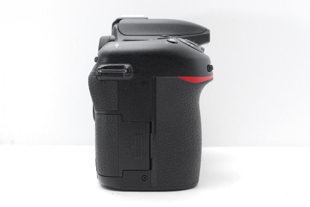 【使用感極少】Nikon D7500　ボディ　WiFi・Bluetooth搭載